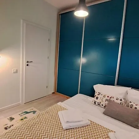 Parkside Nature Retreat & Parking * Bukarest