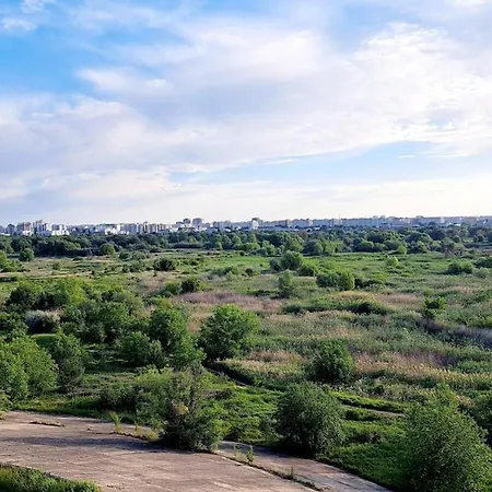 Parkside Nature Retreat & Parking Апартаменти Бухарест