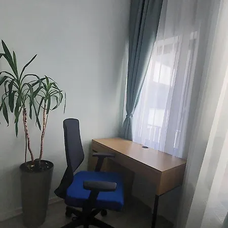 Parkside Nature Retreat & Parking * Bucharest